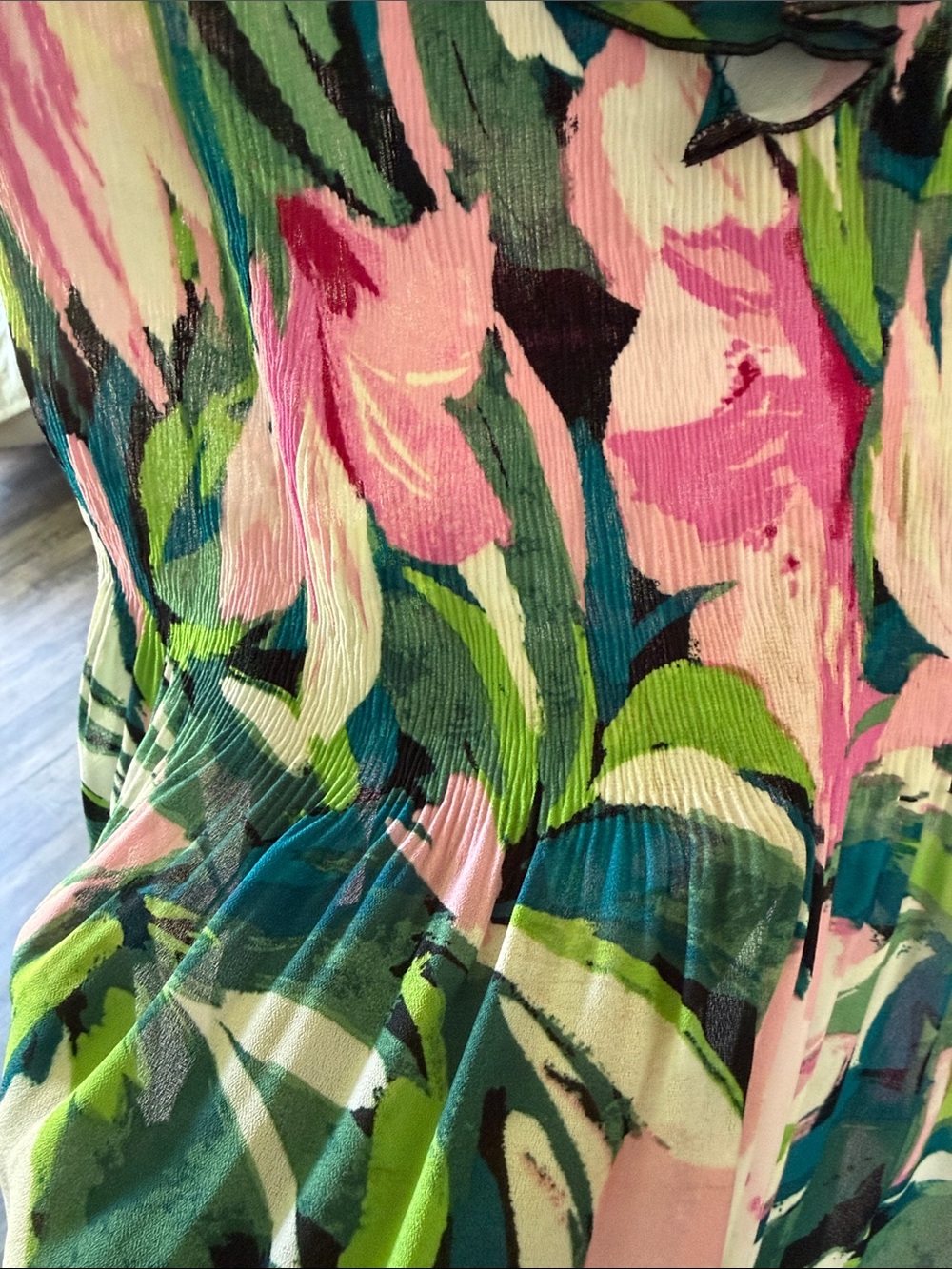 Ninety clothing co floral top-size M-EUC - Picture 7 of 7